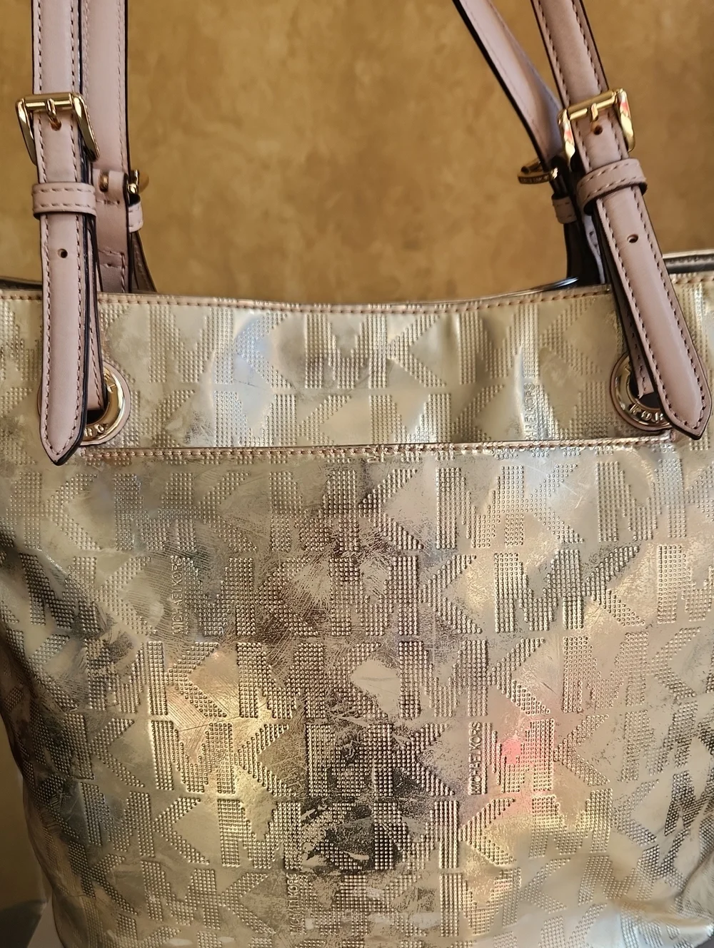 Michael KORS Metallic Gold Tote Handbag with Light Tan Straps